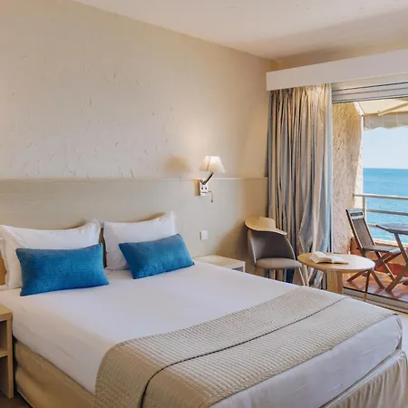 Alivi Hotell 4*