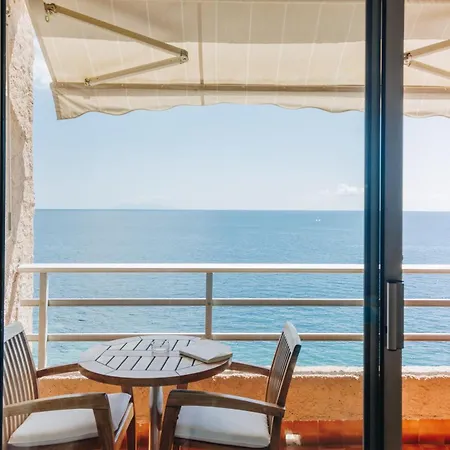 Hotell Alivi Ville-di-Pietrabugno