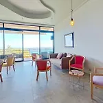 Alivi Hotel 4*