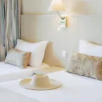 Alivi Hotel 4*