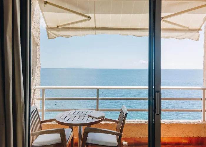 Hotell Alivi Ville-di-Pietrabugno