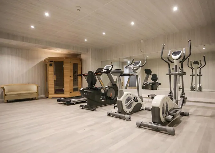 Alivi Hotel 4*